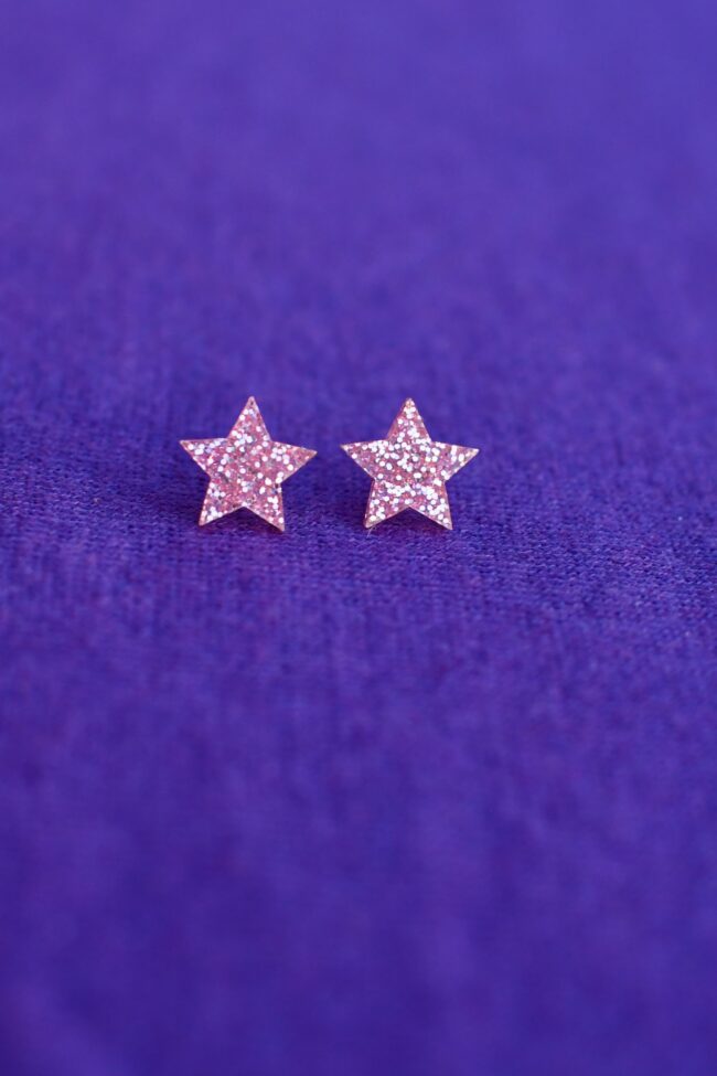 Pienet Glitter Tähti Nappikorvakorut Vaaleanpunainen Pienet Glitter Tähti Nappikorvakorut Vaaleanpunainen