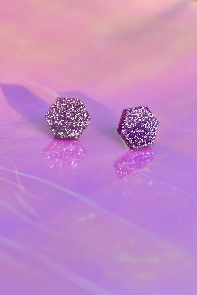 Pienet Kuutio Glitter Nappikorvakorut Liila titiMadam Pienet Kuutio Glitter Nappikorvakorut Liila titiMadam