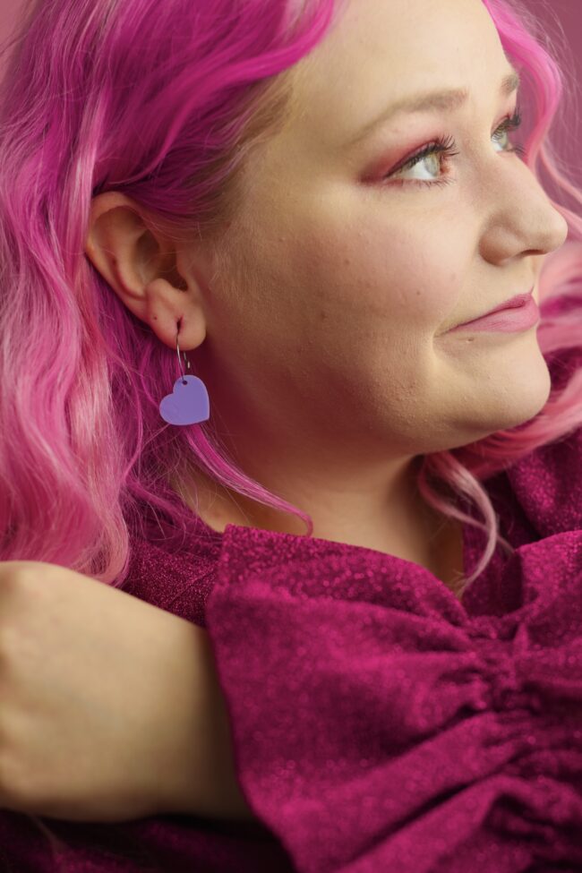 Pienet Sydän Korvakorut renkaalla laventeli titiMadam Jewelry Pienet Sydän Korvakorut renkaalla laventeli titiMadam Jewelry