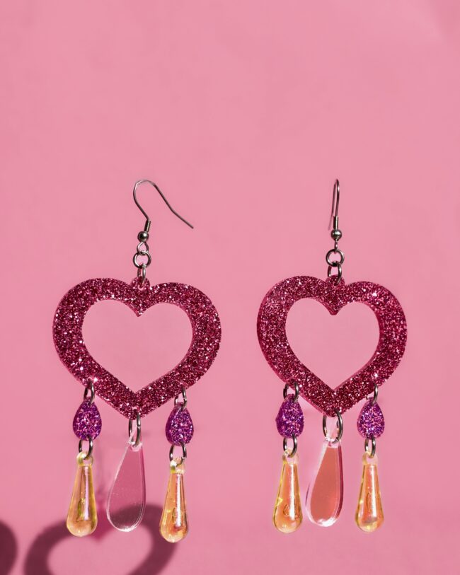 Upea uutuus sydämen malliset lovely glitter korvakorut pinkki Upea uutuus sydämen malliset lovely glitter korvakorut pinkki