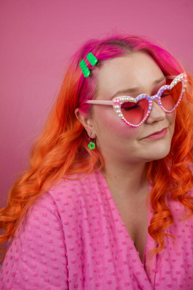 Sydämen malliset vaaleanpunaiset timanttiaurinkolasit titiMadam Sydämen malliset vaaleanpunaiset timanttiaurinkolasit titiMadam