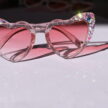 Sydämen malliset aurinkolasit vaaleanpunainen glitter timantti koristeilla titiMadam Jewelry