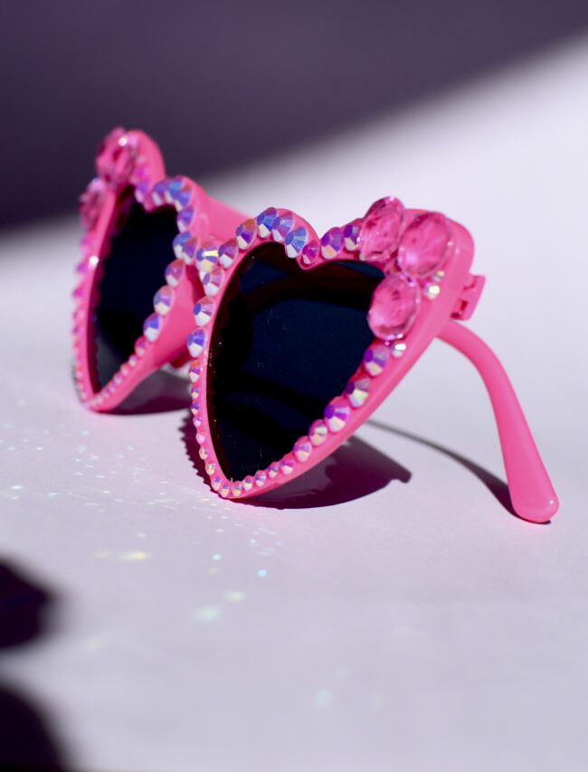 Pinkit sydän aurinkolasit timanttikoristeilla titiMadam Pinkit sydän aurinkolasit timanttikoristeilla titiMadam
