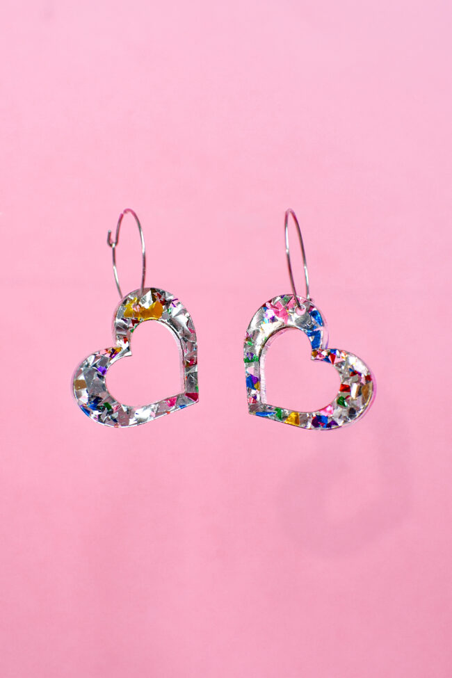 Glitter Sydän moniväriset korvakorut renkaalla titiMadam Glitter Sydän moniväriset korvakorut renkaalla titiMadam