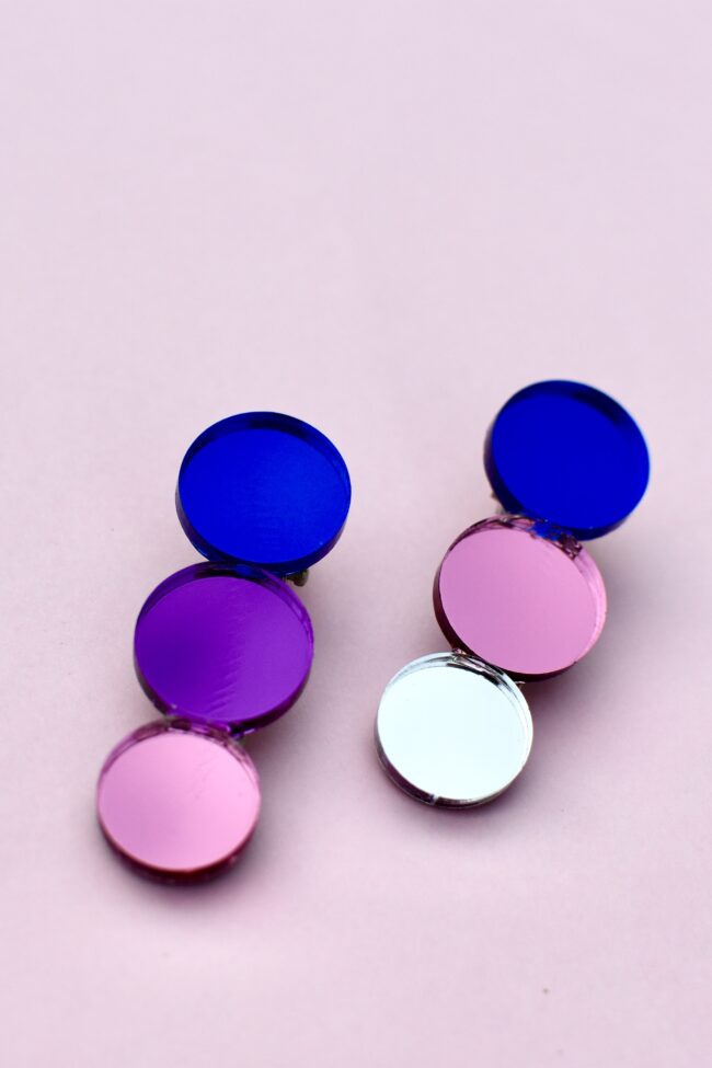 Monivärinen DOPPY pinni pyöreä sininen liila pinkki titiMadam Monivärinen DOPPY pinni pyöreä sininen liila pinkki titiMadam