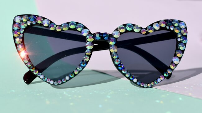 Sydämen malliset isot mustat timantti aurinkolasit titiMadam Jewelry Sydämen malliset isot mustat timantti aurinkolasit titiMadam Jewelry