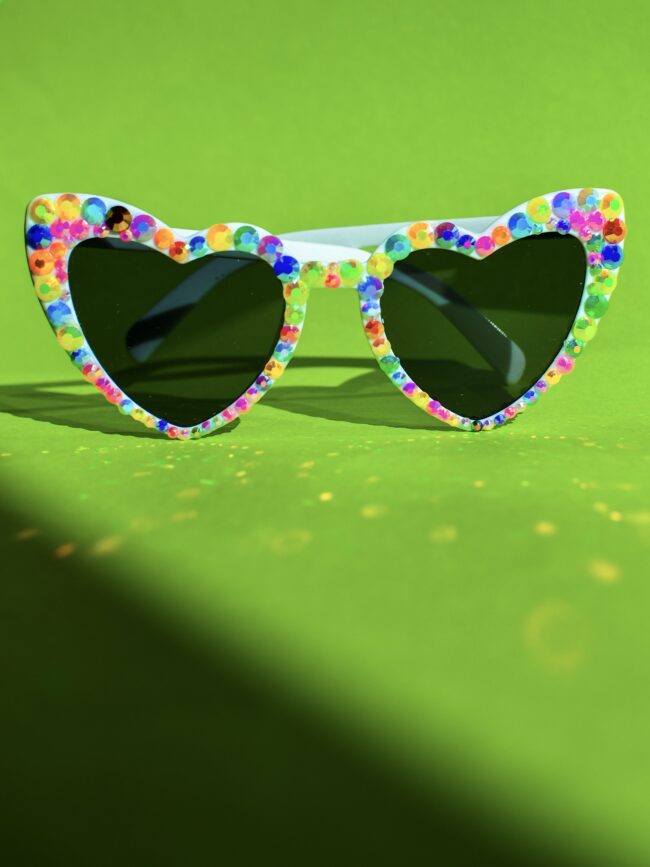 Sydämen muotoiset timantti koristeiset aurinkolasit titiMadam Jewelry Sydämen muotoiset timantti koristeiset aurinkolasit titiMadam Jewelry