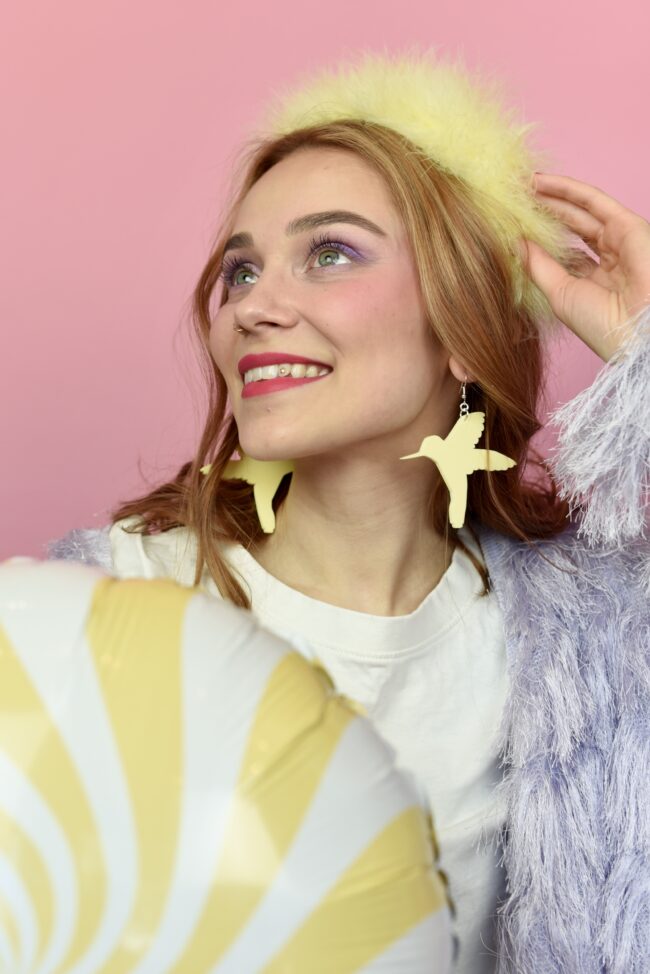 Isot Vaaleankeltaiset Kolibri Korvakorut titiMadam Jewelry Isot Vaaleankeltaiset Kolibri Korvakorut titiMadam Jewelry