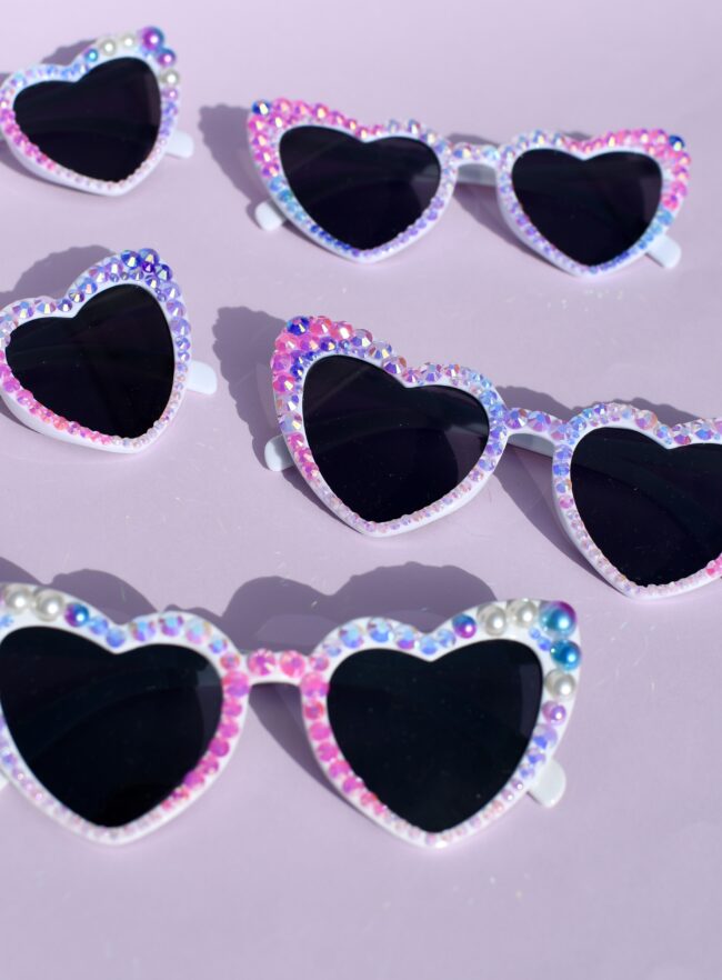 Sydämen malliset aurinkolasit valkoiset kehykset Sydän aurinkolasit valkoinen kehys timanttikoristeet titiMadam Jewelry