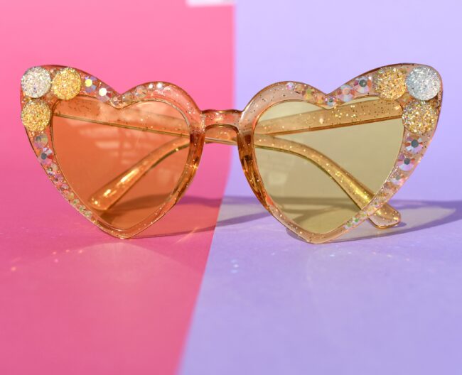 Sydämen malliset keltaiset aurinkolasit timanttikoristeilla titiMadam Jewelry 1 Sydämen malliset keltaiset aurinkolasit timanttikoristeilla titiMadam Jewelry 1