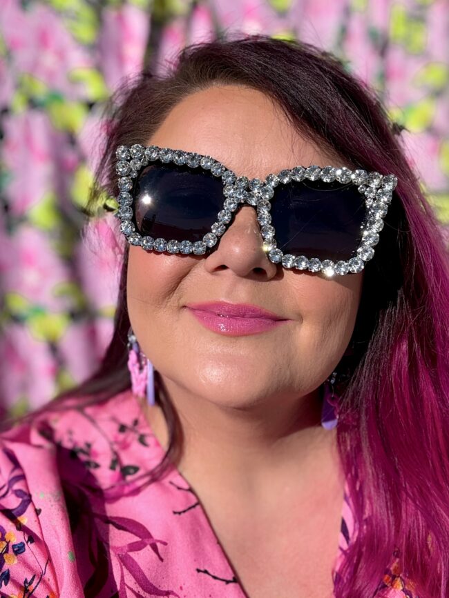 Näyttävät mustat timantti aurinkolasit titiMadam Näyttävät mustat timantti aurinkolasit titiMadam