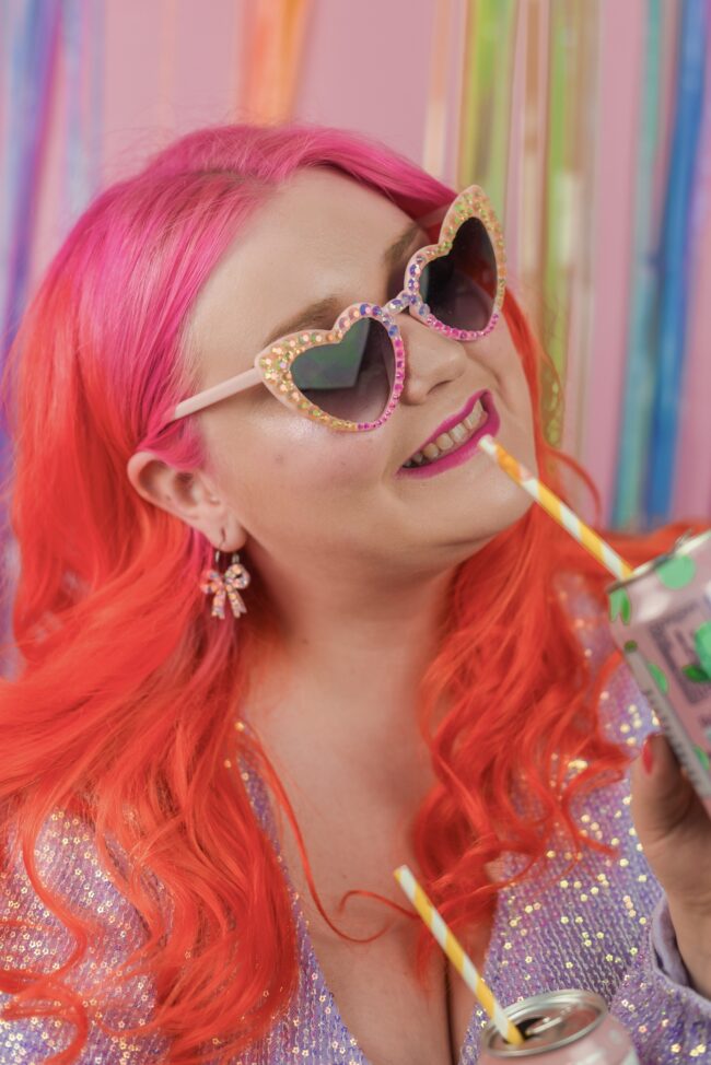 Vaaleanpunaiset sydämen muotoiset timantti aurinkolasit titiMadam Vaaleanpunaiset sydämen muotoiset timantti aurinkolasit titiMadam