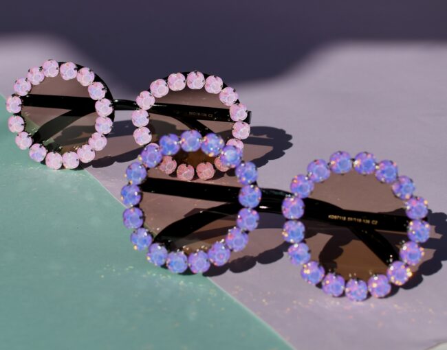 Vaaleanpunaiset ja laventelit pyöreät timantti aurinkolasit titiMadam Vaaleanpunaiset ja laventelit pyöreät timantti aurinkolasit titiMadam