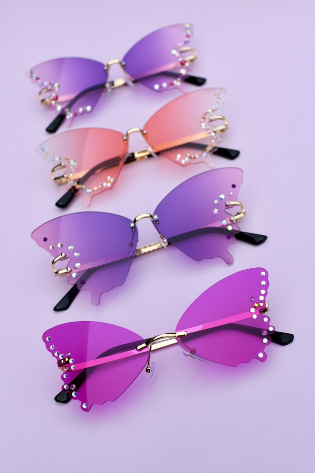 Timanttikoristeiset perhosen muotoiset värikkäät aurinkolasit titiMadam Timanttikoristeiset perhosen muotoiset värikkäät aurinkolasit titiMadam