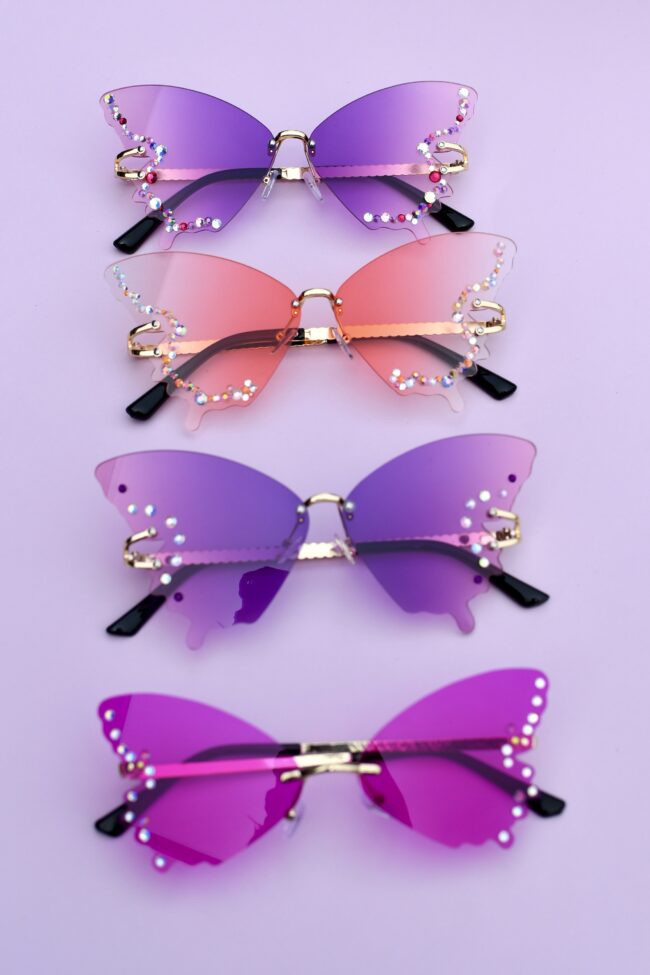 Timanttikoristeiset perhosen muotoiset värikkäät aurinkolasit titiMadam Jewelry Timanttikoristeiset perhosen muotoiset värikkäät aurinkolasit titiMadam Jewelry