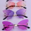 Timanttikoristeiset perhosen muotoiset värikkäät liilat aurinkolasit titiMadam Jewelry
