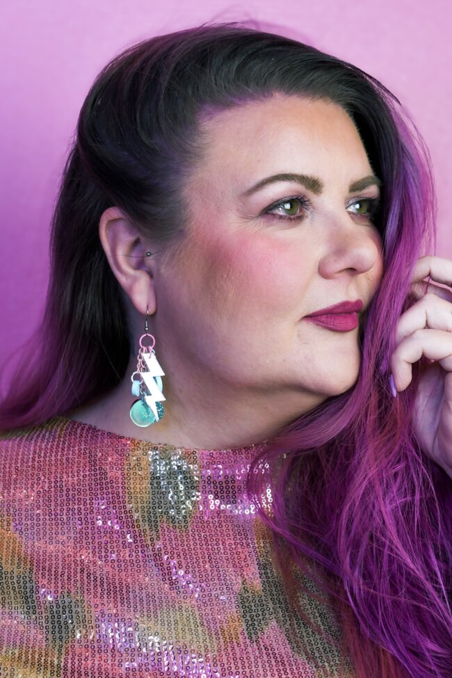 DOP Lightning lights moniväriset näyttävät korvakorut titiMadam DOP Lightning moniväriset näyttävät korvakorut titiMadam