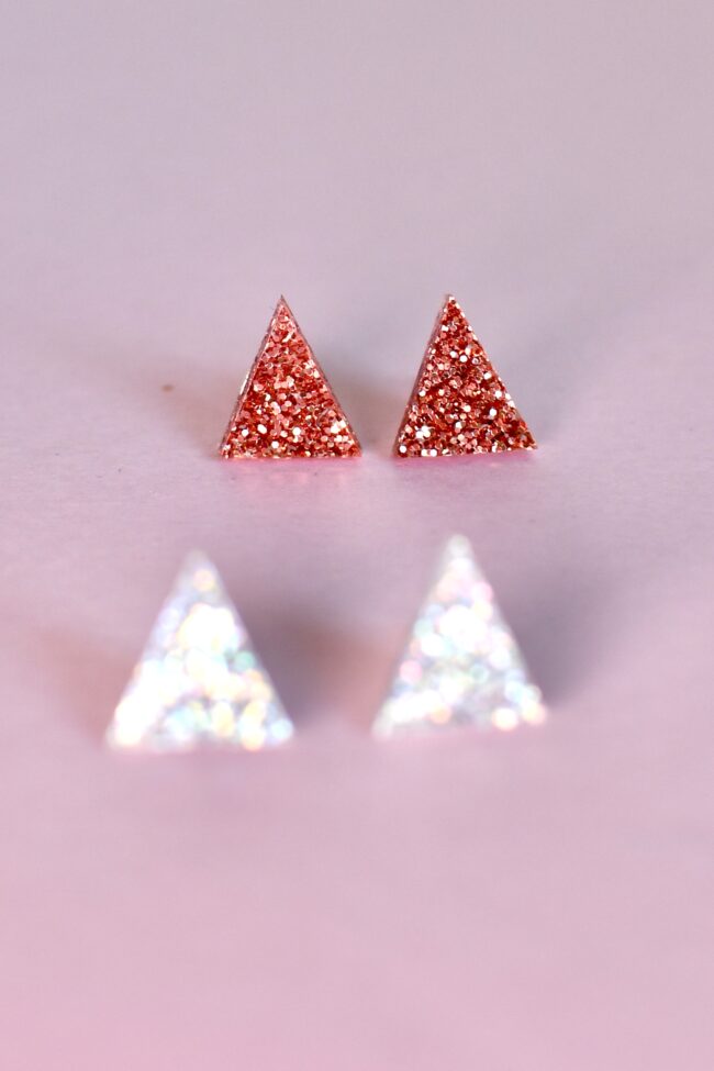 Glitter Kolmio Nappikorvakorut ruusukulta titiMadam Glitter Kolmio Nappikorvakorut ruusukulta titiMadam