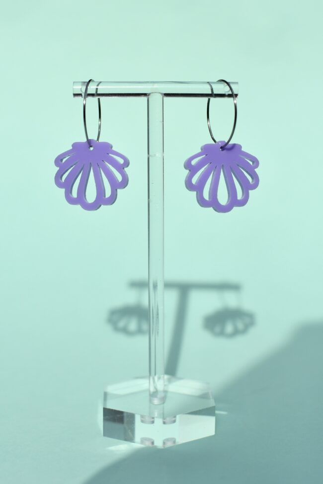 Pienet Simpukka korvakorut renkaalla laventeli titiMadam Pienet Simpukka korvakorut renkaalla laventeli titiMadam