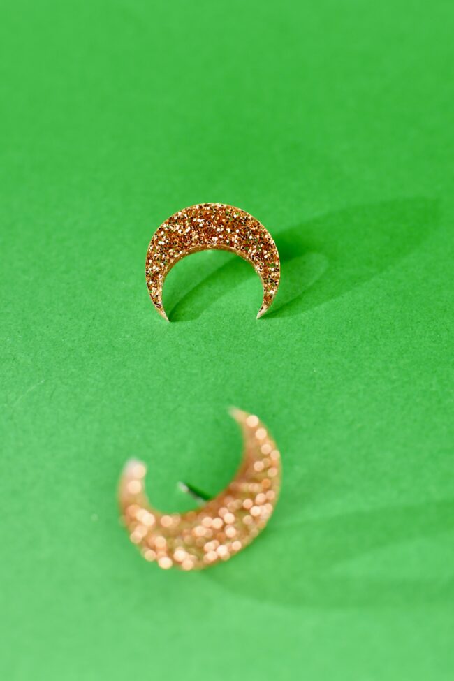 Glitter Kuu Nappikorvakorut kulta titiMadam Jewelry