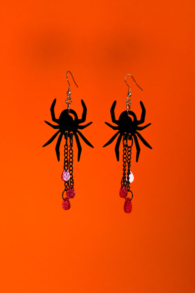 Isot Hämähäkki Halloween korvakorut titiMadam Isot Hämähäkki Halloween korvakorut titiMadam