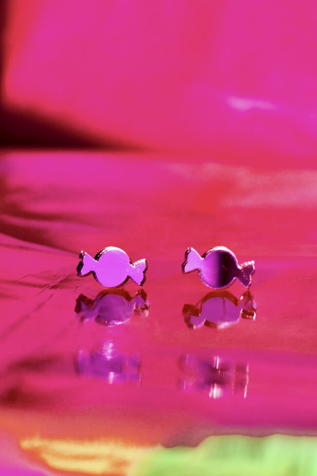 Karkki Nappikorvakorut pinkki peili titiMadam Jewelry Karkki Nappikorvakorut pinkki peili titiMadam Jewelry