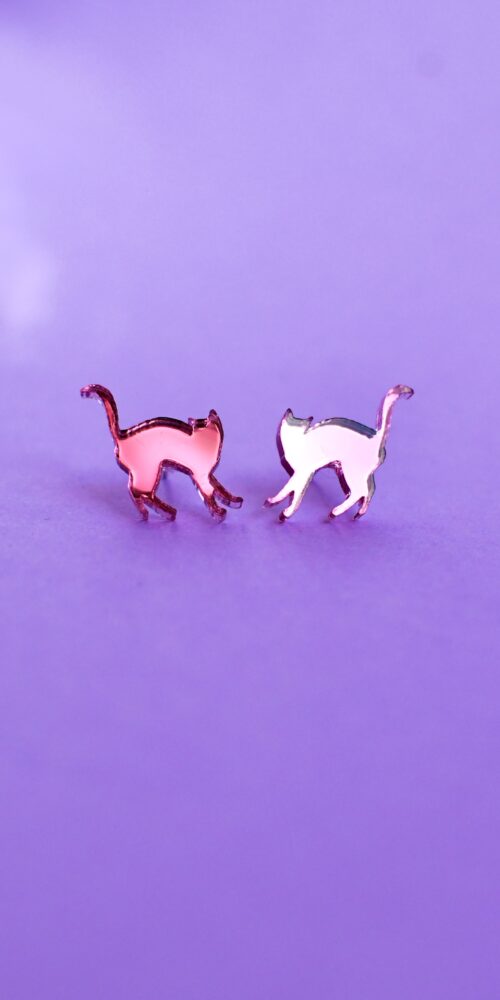 Pienet Carol Kissa Nappikorvakorut pinkki peili titiMadam