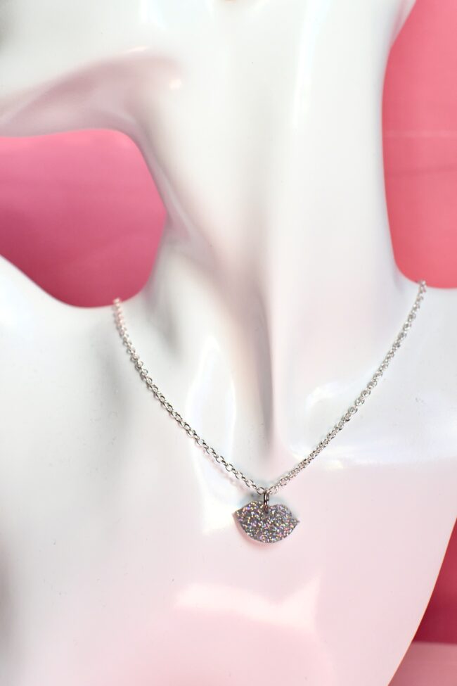 Pieni Hopea Glitter Huulet kaulakoru hopea titiMadam Pieni Hopea Glitter Huulet kaulakoru hopea titiMadam