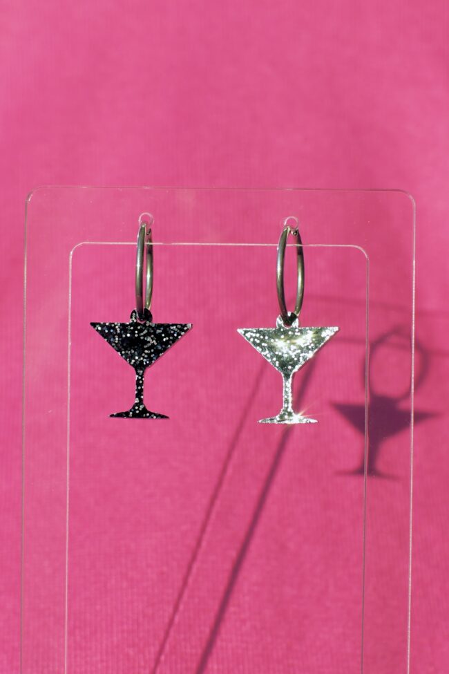 Pienet Cocktail korvakorut jmusta glitter renkaalla titiMadam Jewelry Pienet Cocktail korvakorut jmusta glitter renkaalla titiMadam Jewelry