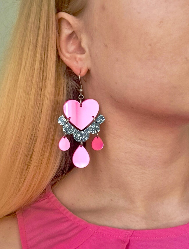 HeartDrop Moniosaiset näyttävät korvakorut titiMadam Jewelry HeartDrop Moniosaiset näyttävät korvakorut titiMadam Jewelry