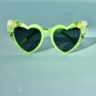 Omenanvihreät Sydämen malliset Timantti Aurinkolasit kotimaisesta titiMadam Jewelry verkkokaupasta!