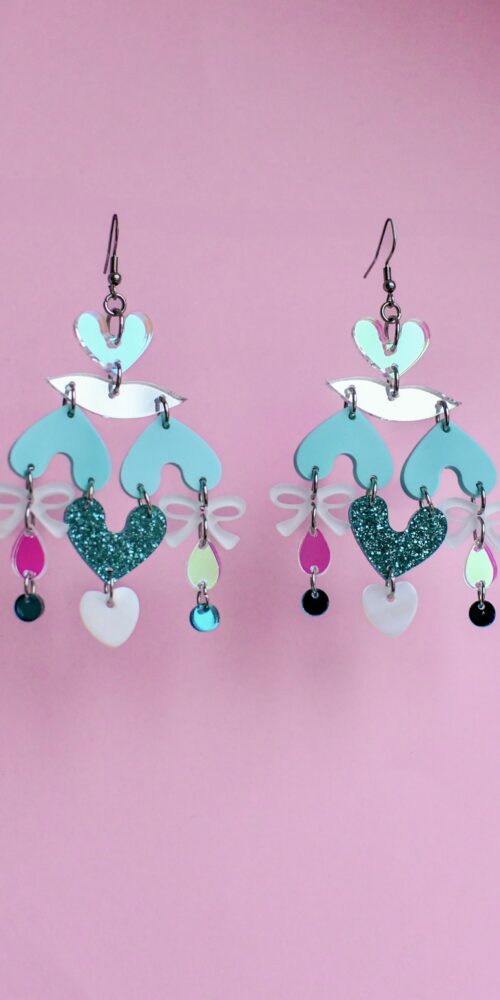 Uniikit näyttävät HEARTLESS 34 korvakorut titiMadam Jewelry