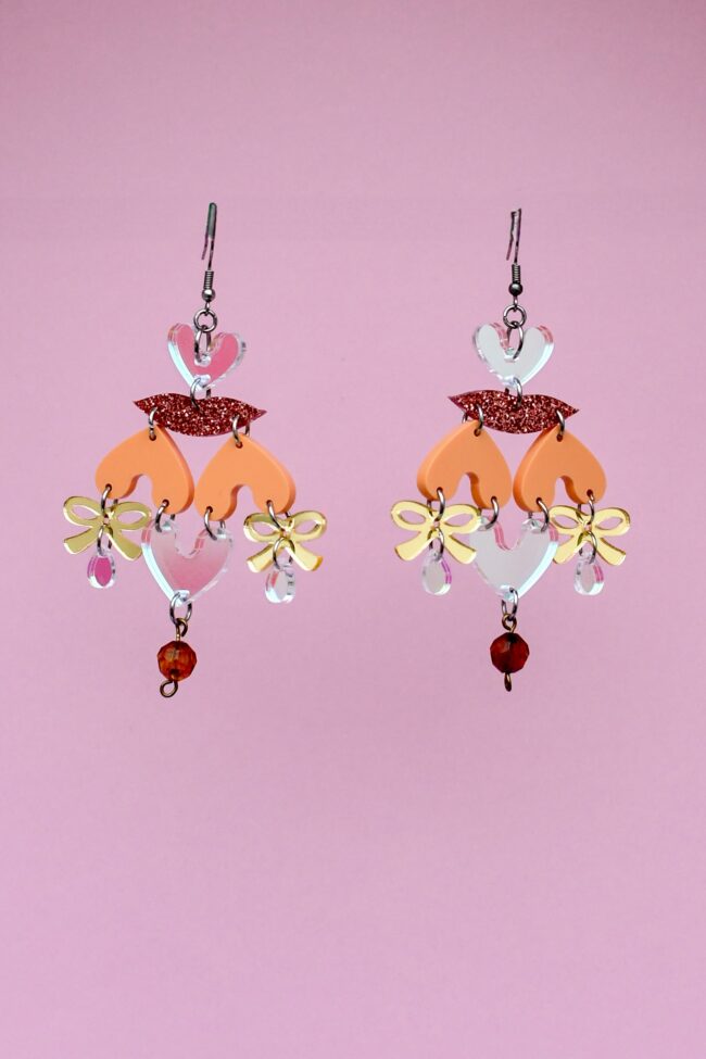 Uniikit persikat HEARTLESS 36 korvakorut titiMadam Jewelry Uniikit persikat HEARTLESS 36 korvakorut titiMadam Jewelry