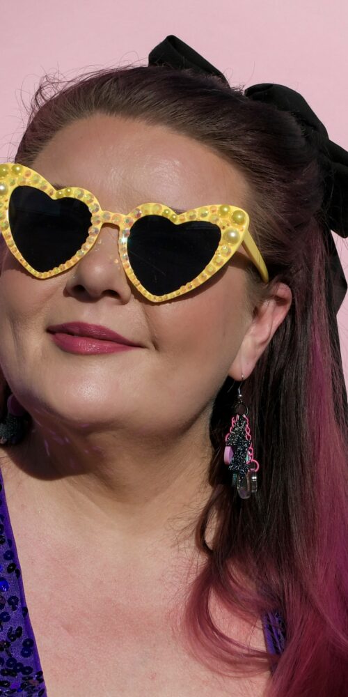 Keltaiset timantti aurinkolasit titiMadam Jewelry verkkokaupasta!