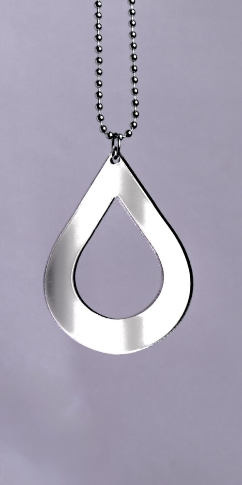 Iso Pisara kaulakoru hopea peili sävyssä titiMadam Jewelry