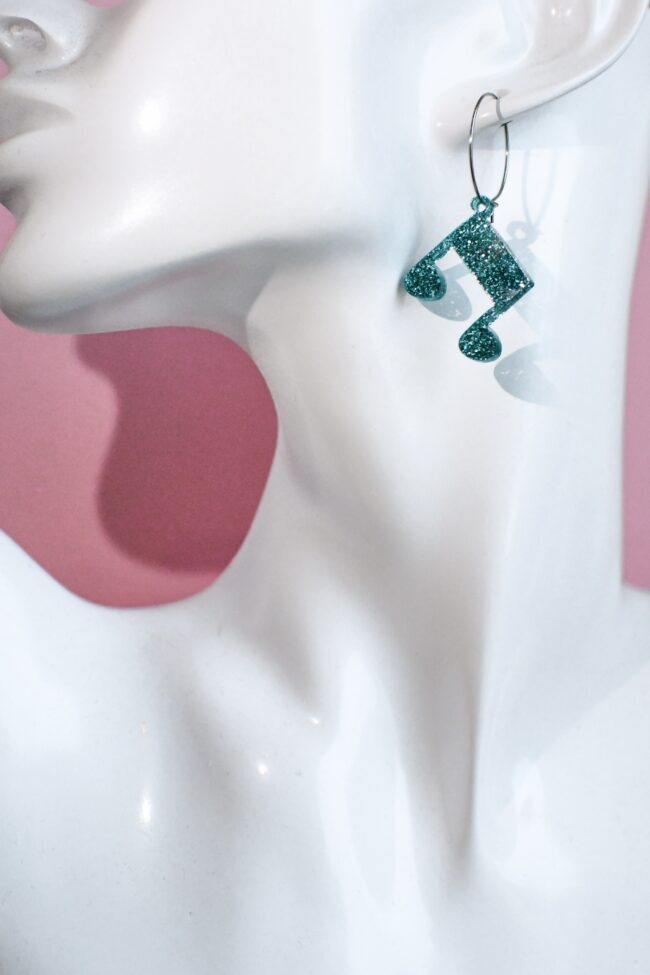 Pienet Nuotti korvakorut jade glitter sävyssä titiMadam Jewelry Pienet Nuotti korvakorut jade glitter sävyssä titiMadam Jewelry