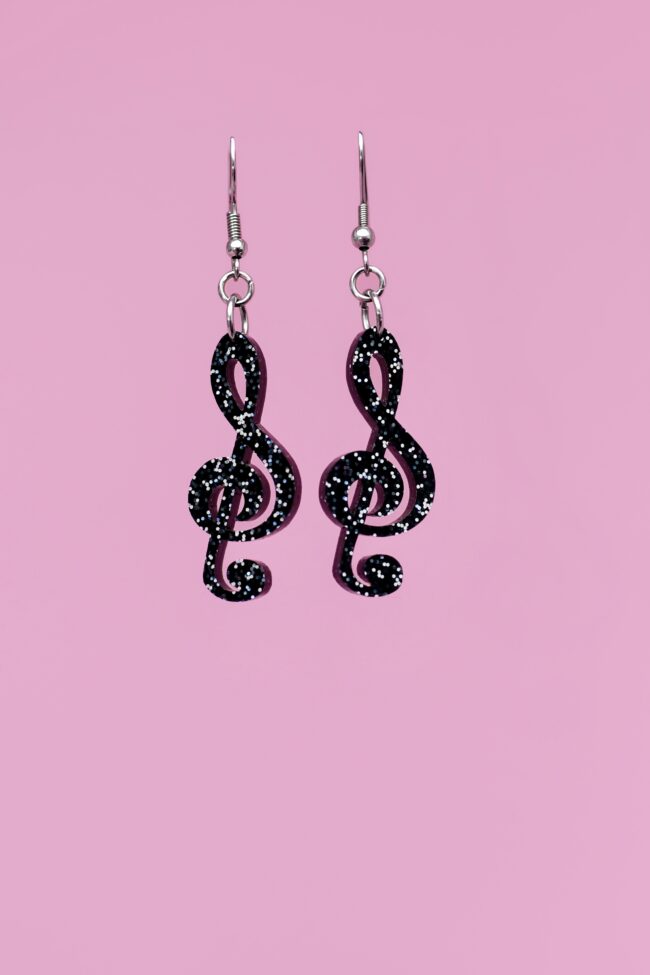 Nuottiavain mustat glitter korvakorut titiMadam Jewelry Nuottiavain mustat glitter korvakorut titiMadam Jewelry